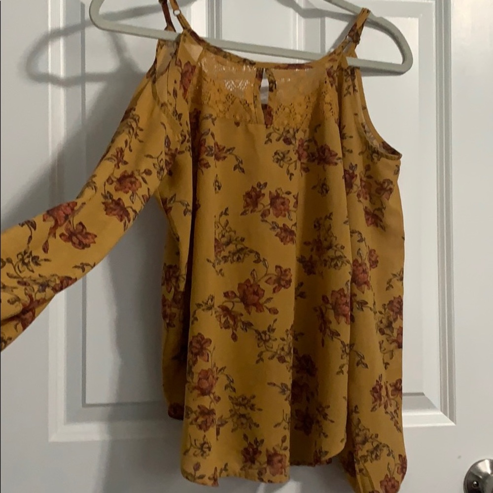 Blouse - Picture 2 of 2